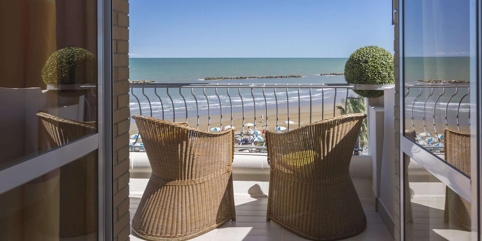 Hotel Bellevue, Sure Hotel Collection By Best Western Pesaro Exteriör bild